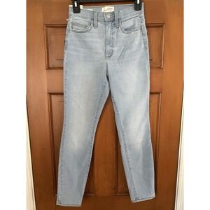 Universal Thread Women's Light Blue Jeans 6 Short High-Rise Skinny NWT